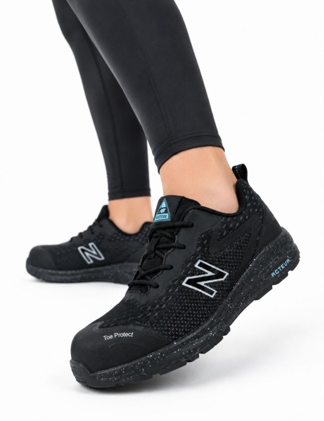 Дамски работни обувки New Balance Logic S1PL